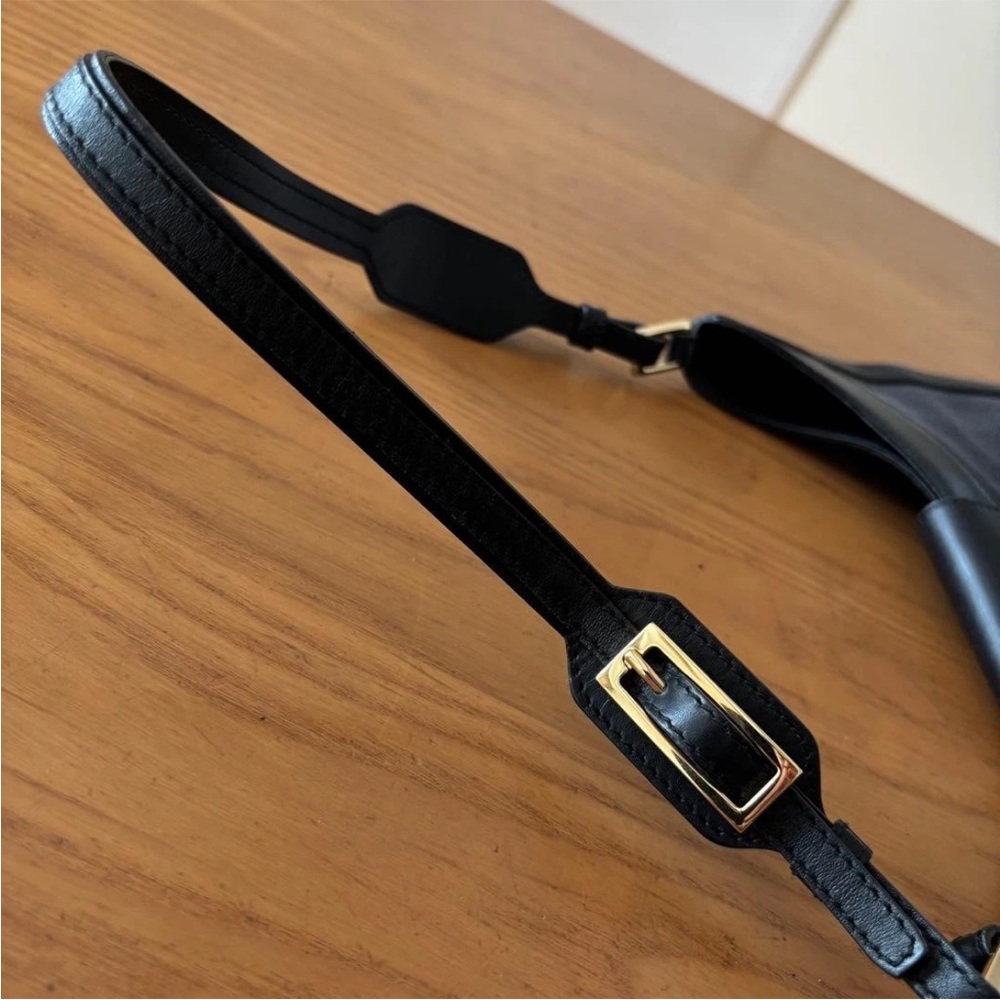 Gucci Black Hobo Bag with Gold Accents - Picture 7 of 9